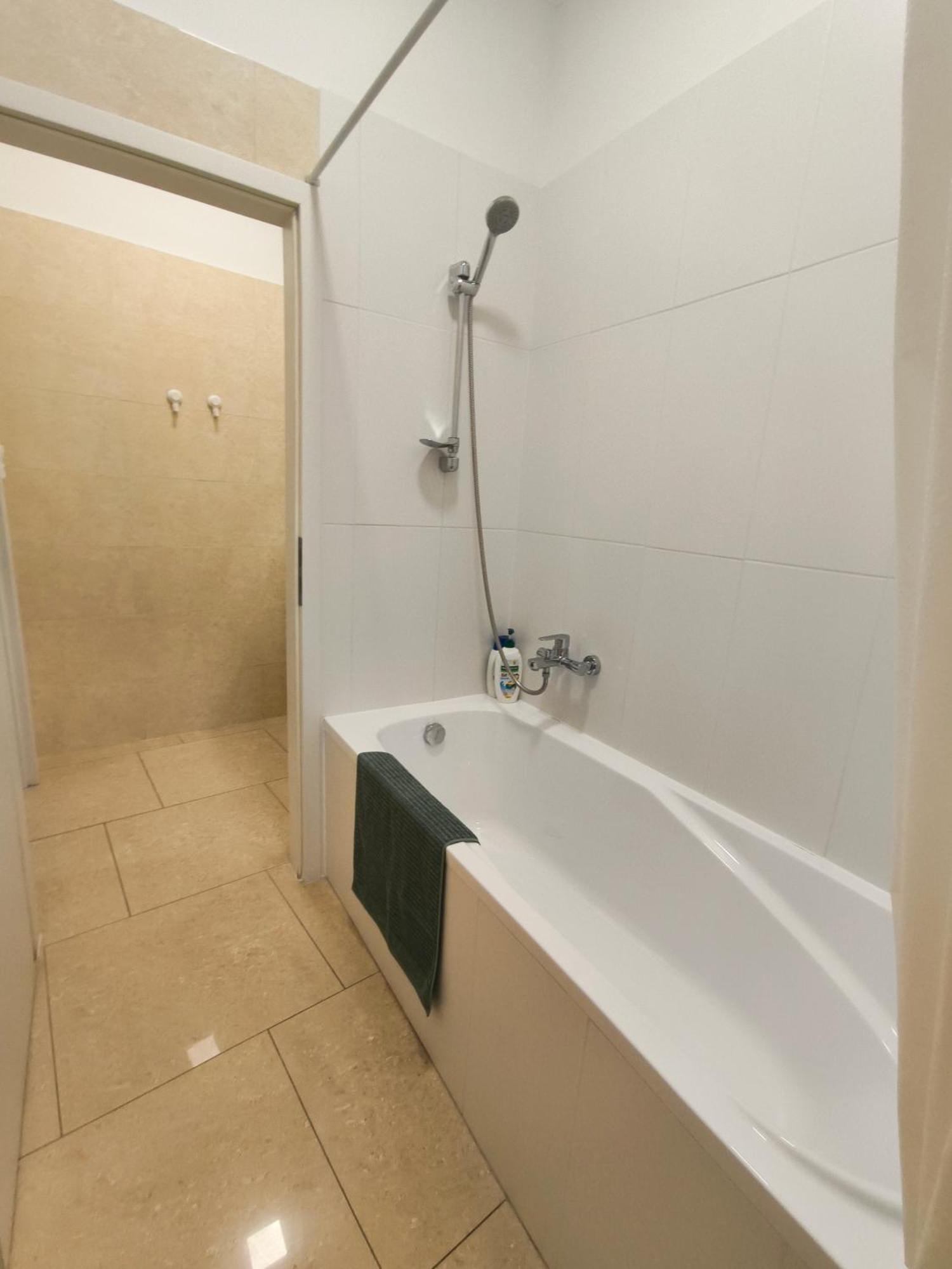 Ruyi Holiday Sopron Kültér fotó